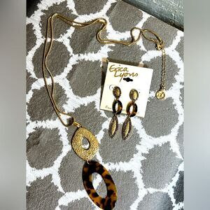 Jewelry set: NWT Erica Lyons necklace and earrings, tortoise accents w gold tone